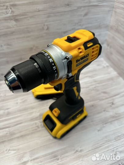 Шуруповерт dewalt 18v бесщеточный