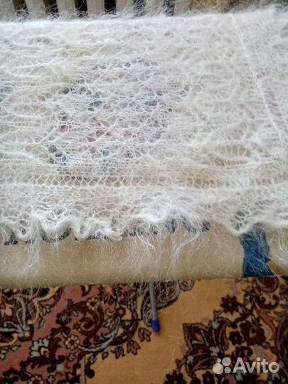 Шаль пуховая ручная работа,палантин из пуха