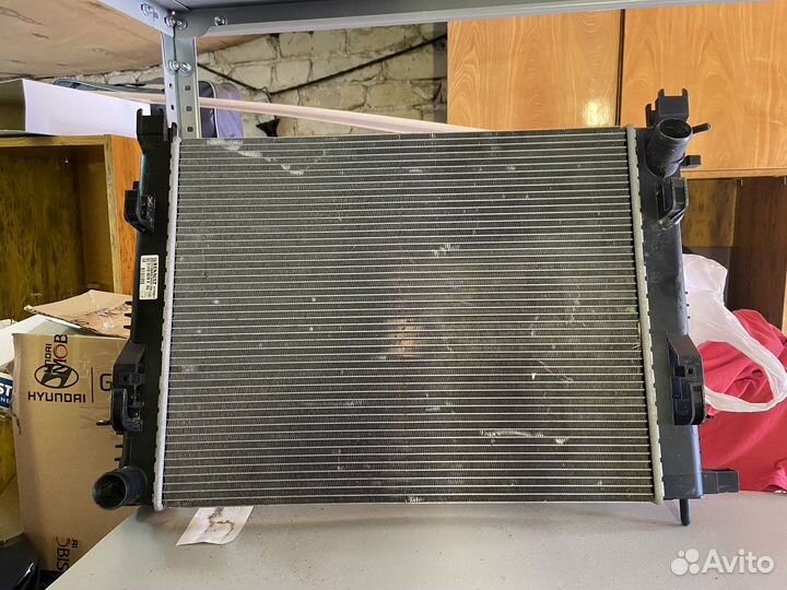 Радиатор системы охлаждения renault logan 2