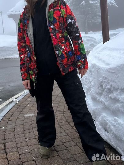 Сноубордический костюм женский