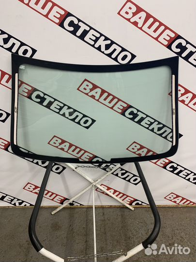 Заднее стекло на Subaru Forester SF Замена