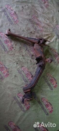 Рычаг Toyota Avensis T250