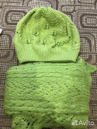 Комплект шапка и палантины