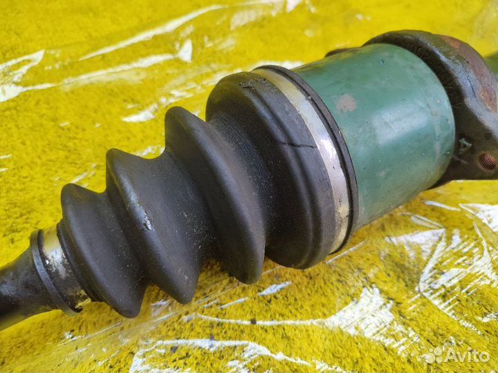 Привод передний правый Toyota Harrier ACU10W/ACU10