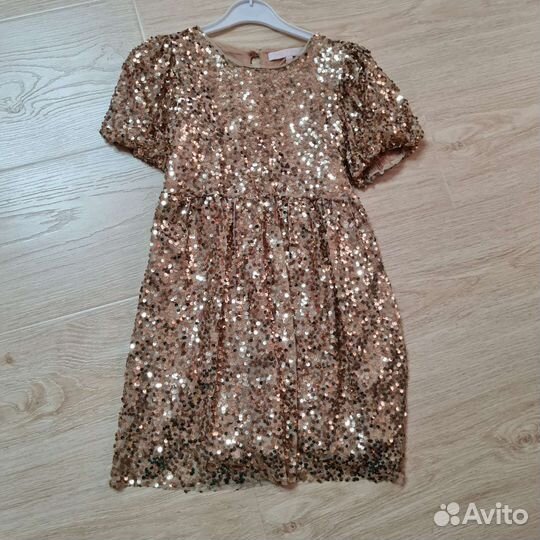 Платье на девочку