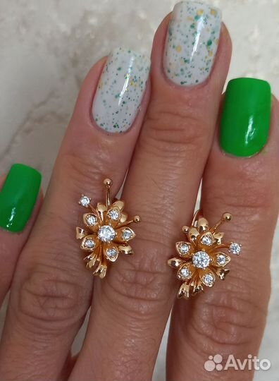 Серьги новые(бижутерия)