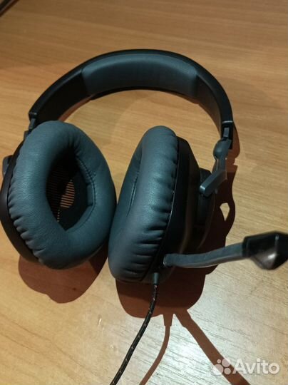 JBL quantum 100 чёрный