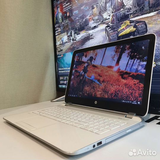 Ноутбук HP SSD256 A10 8gbram 2 видео