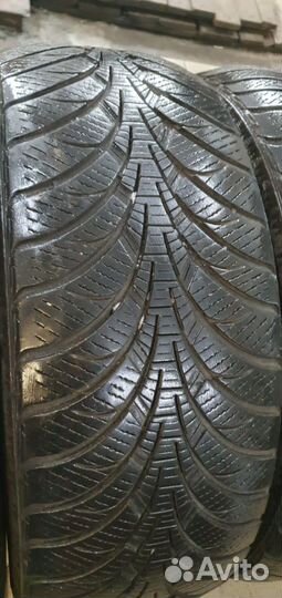 Goodyear UltraGrip Ice 245/60 R18