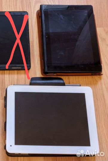 Два неисправных планшета