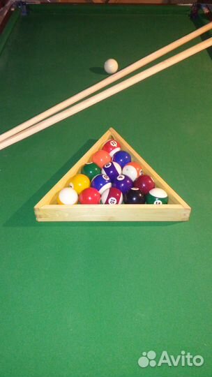 Бильярдный стол