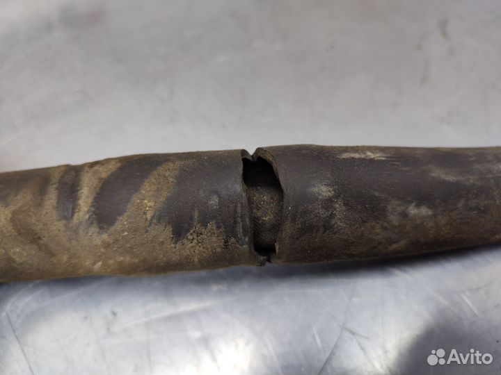 Трубка гур Audi 80 (B3) 1990 г.в