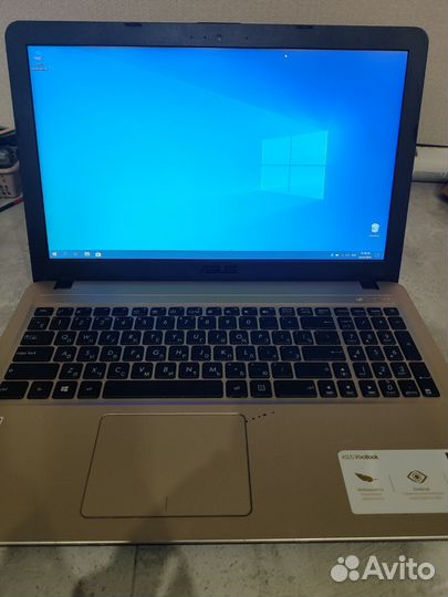 Ноутбук asus