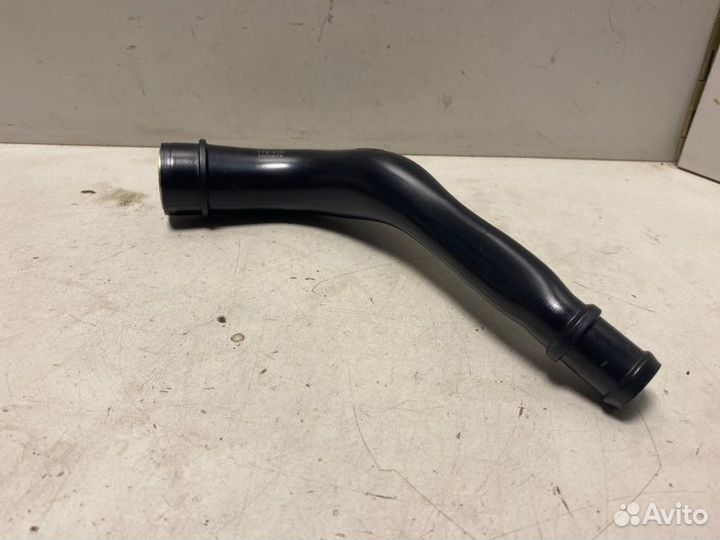 Патрубок вентиляции картера Volkswagen Golf