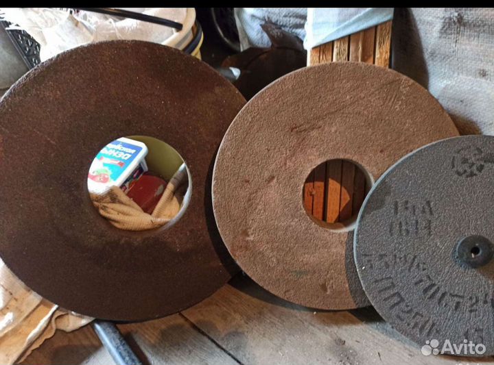 Круг, диск наждачный