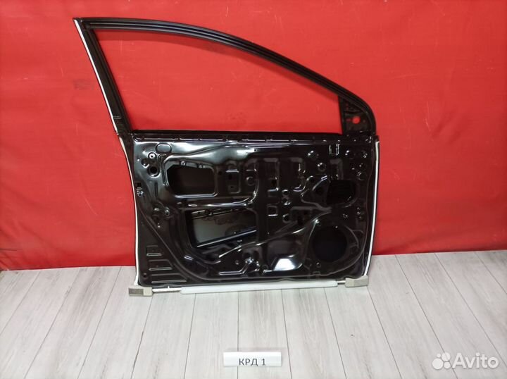 Дверь передняя левая Toyota Corolla 11 Е180 2013