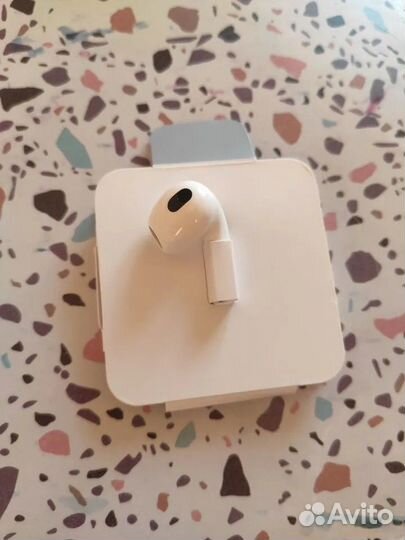 Airpods 3 правый наушник новый