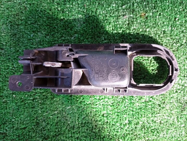 Ручка двери внутренняя задняя правая R