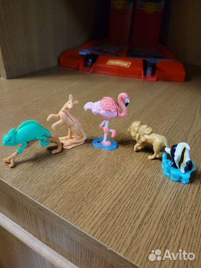 Киндер сюрприз игрушки из коллекции натунс 2023