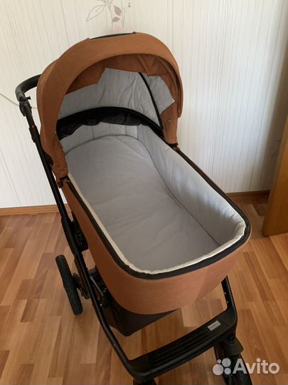 Прогулочная коляска 2в1