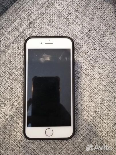 iPhone 7, 32 ГБ