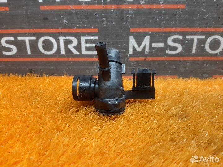 Тройник системы охлаждения Audi A5 8T cdnc 2010