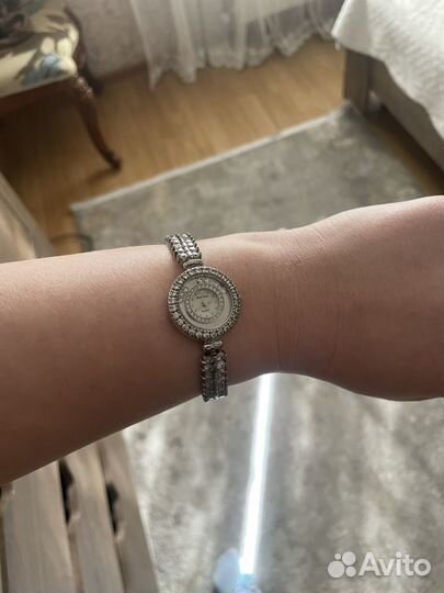Серебряные часы