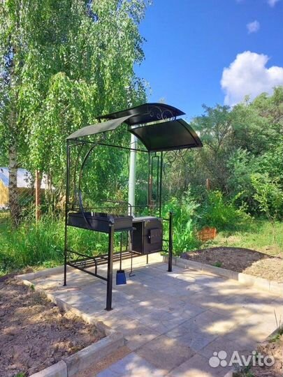 Мангал кованый с крышей
