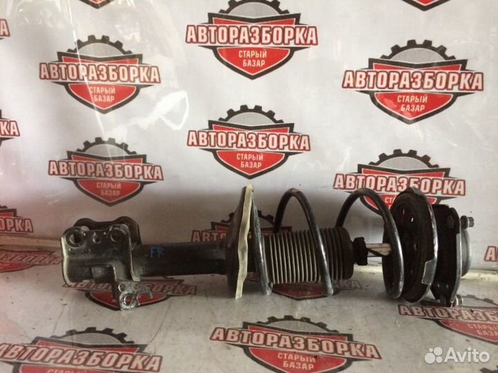 Стойка передняя правая Toyota Carina AT211 7AFE