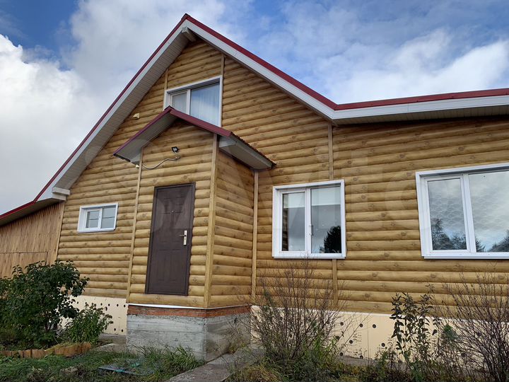 Дом 198,5 м² на участке 16 сот.