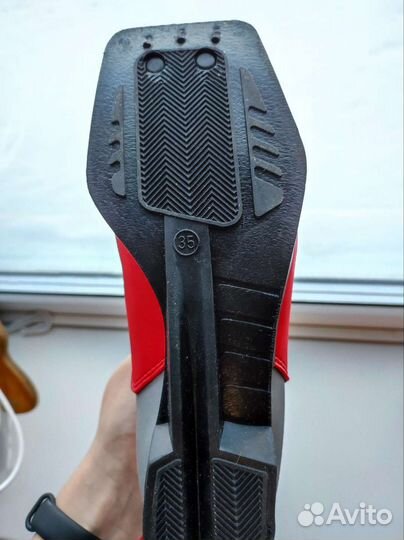 Лыжные ботинки