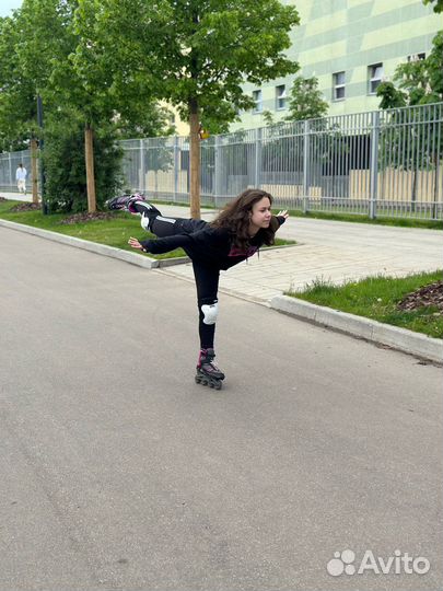 Инструктор по роликам