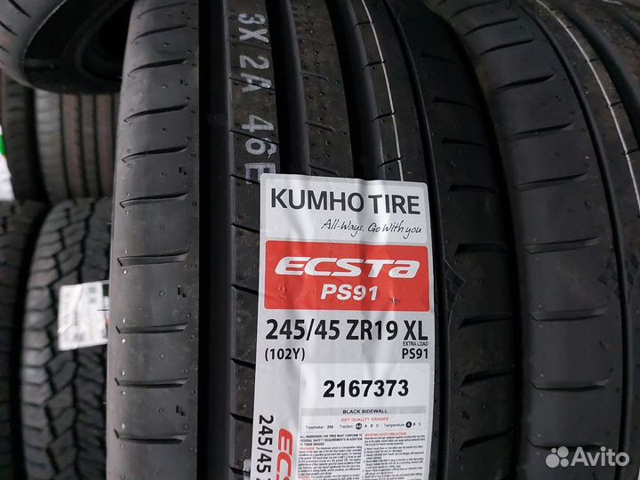 Kumho Ecsta PS91 275/40 R19 и 245/45 R19 105Y