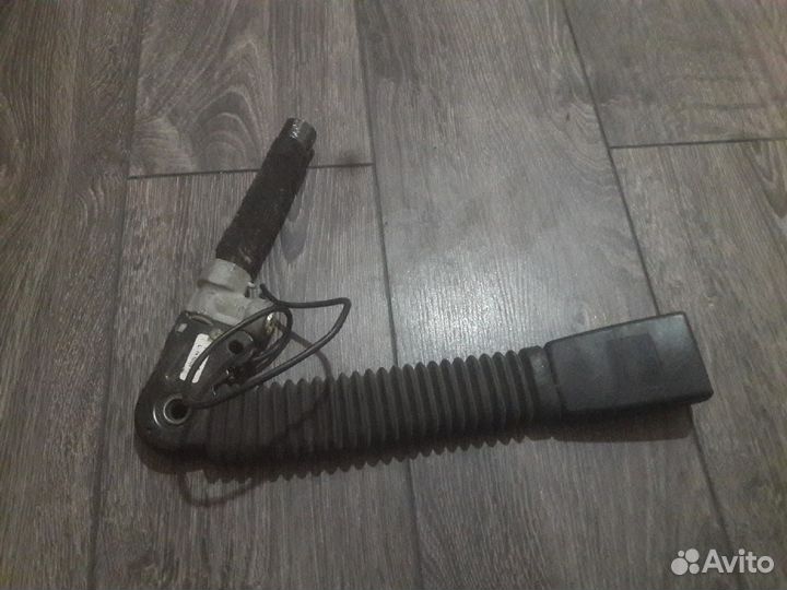 Натяжитель ремня безопасности на BMW 5 E60 E61