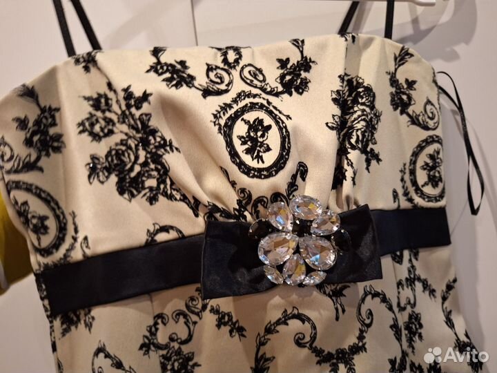 Платье футляр