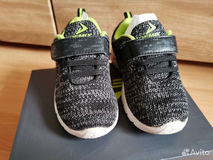 Кроссовки demix
