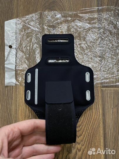 Держатель для телефона на руку Ironman Dubai