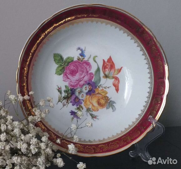 Фарфоровая посуда блюдо