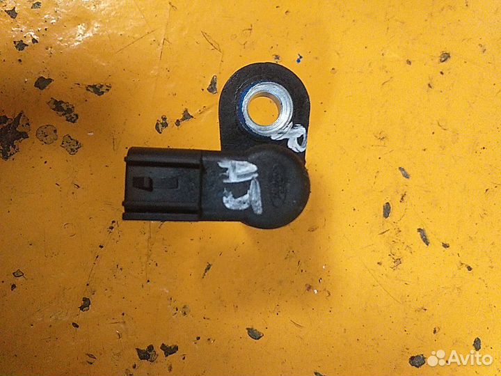 Датчик распредвала mazda ford AJ 3.0