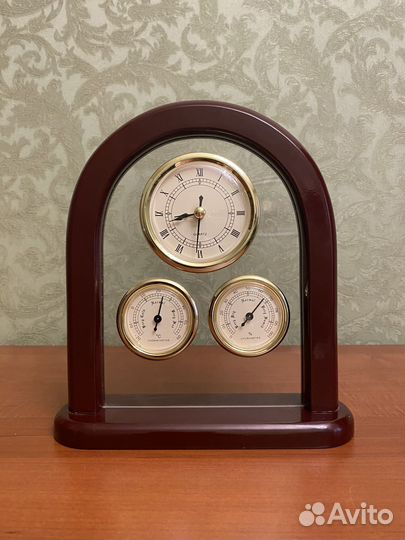 Часы метеостанция(барометр, термометр, гигрометр)