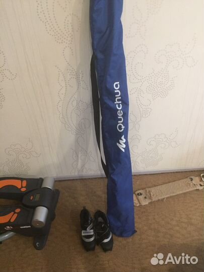 Детские пластиковые лыжи