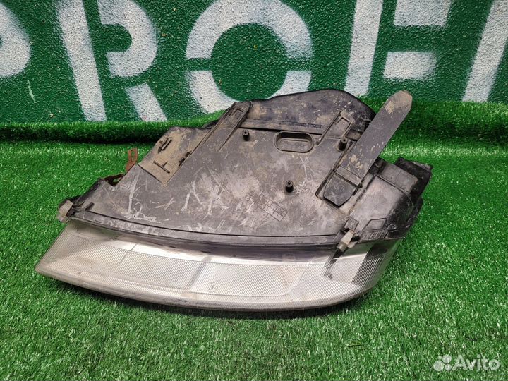 Фара левая Ford C-MAX