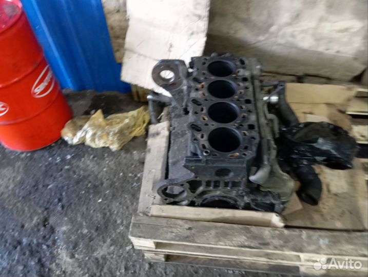 Двигатель автомобильный гранд старекс и запчасти