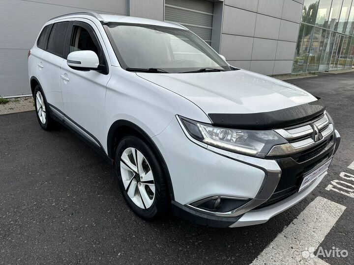Mitsubishi Outlander 2 CVT, 2015, 307 400 км