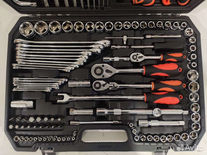 Набор инструментов 132