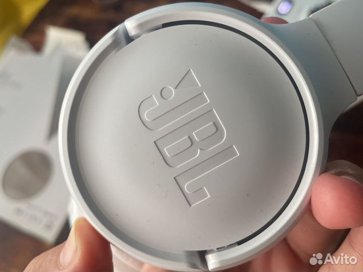Беспроводные наушники jbl tune 510bt белые новые