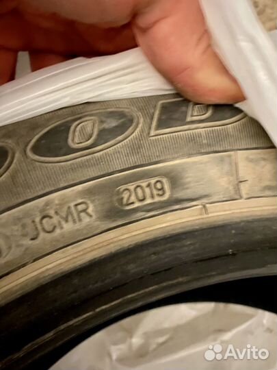 Goodyear UltraGrip Ice+ 225/55 R17