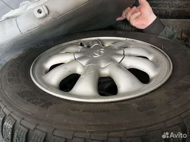 Диск литой hyndai R15