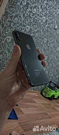 iPhone X, 64 ГБ