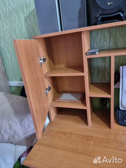 Компьютерный стол